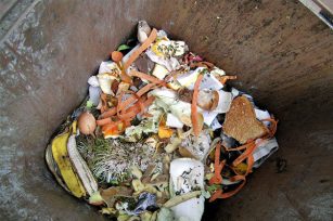 用家庭厨余垃圾制作有机堆肥实用指南！